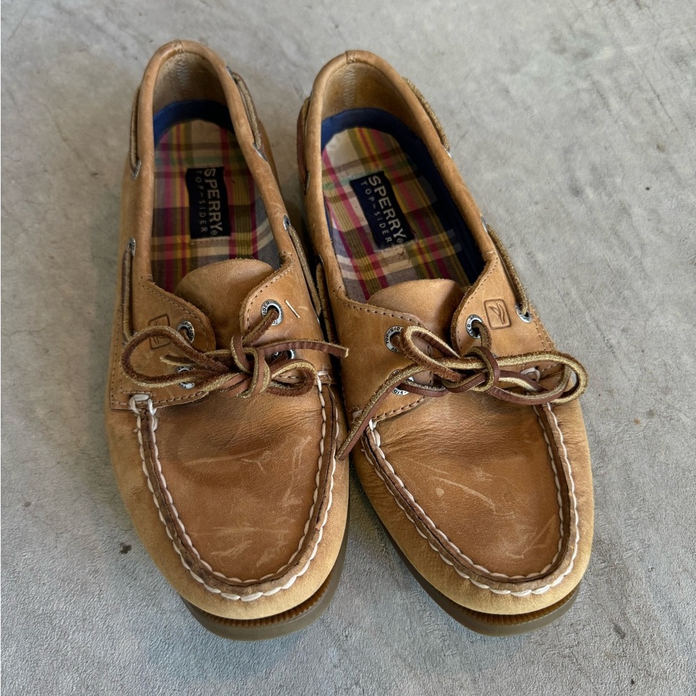 Sperry Tan Leather Boat Shoes